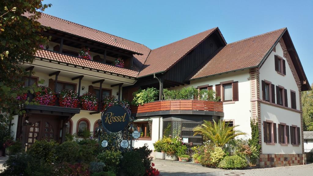 Gasthaus Zum Roessel Lichtenau Scherzheim Εξωτερικό φωτογραφία